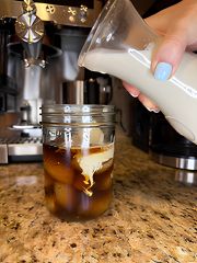 Homemade Vanilla Sweet Cream Creamer